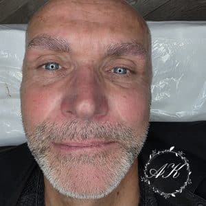 Microblading for men